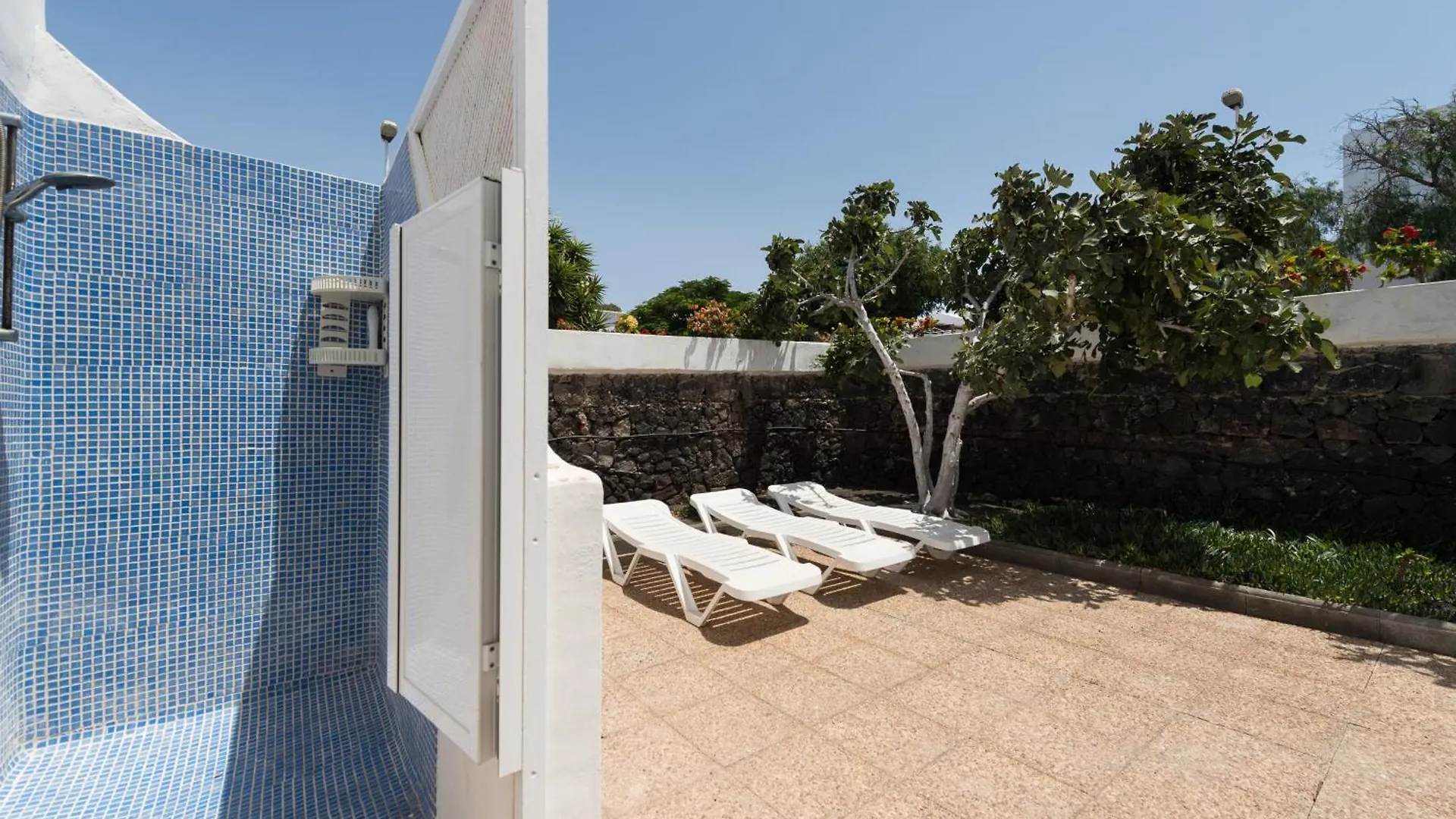Villa 2Br Beach House - Solarium Terrace Shower - 13 Puerto del Carmen  Spain