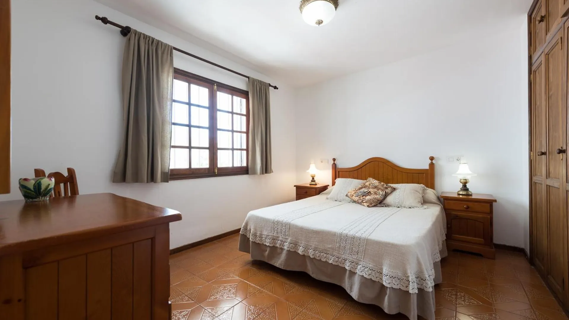 Villa 2Br Beach House - Solarium Terrace Shower - 13 Puerto del Carmen  Spain